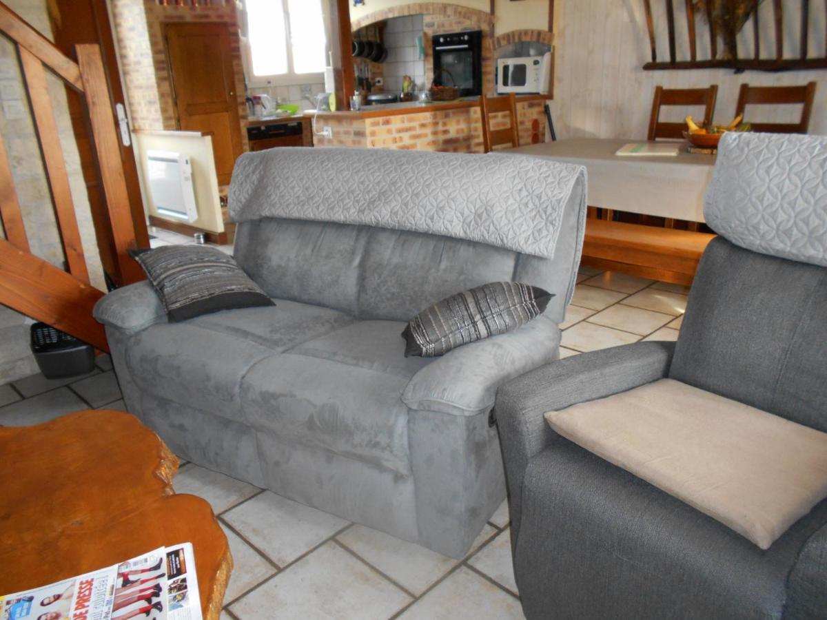 Marais Poitevin Gite "Volets Bleu Clair": Rustic Retreat with Fishing, Boating, and Cycling La Taillee Exterior photo